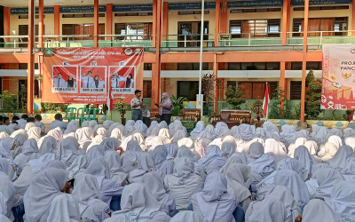 Bawaslu Gandeng MAN 2 Kota Cirebon Tekad Wujudkan Pemilih Pemula Melek Demokrasi